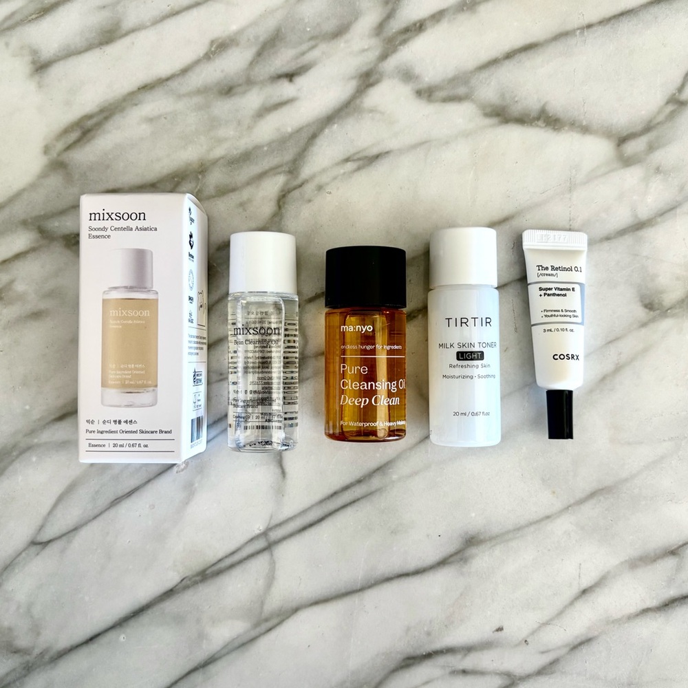 *SOLD* Korean Skincare Sample Bundle